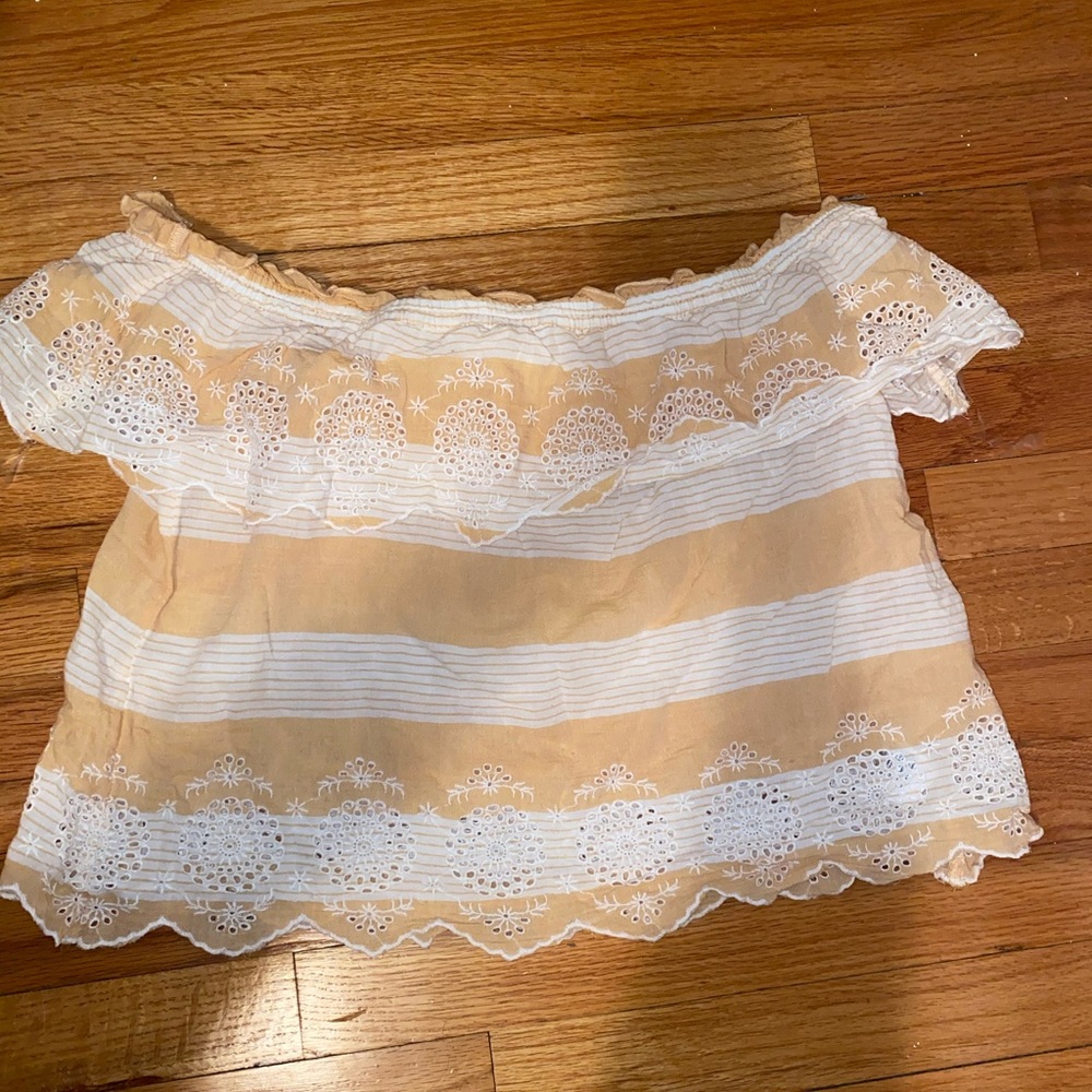 american eagle off the shoulder top